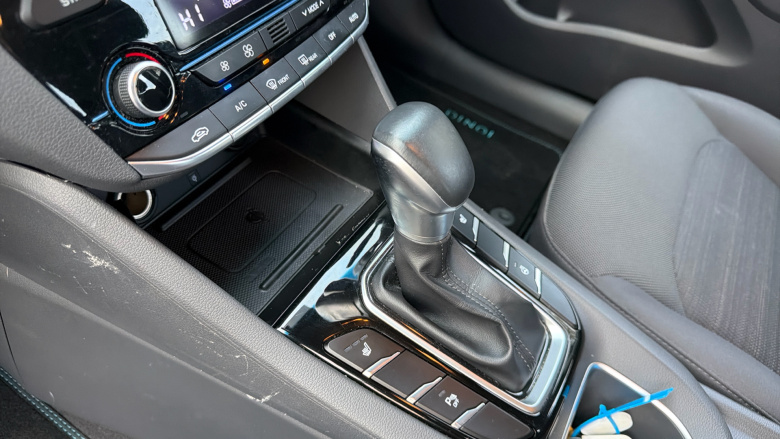 Hyundai IONIQ 1.6 GDi Hybrid Premium 5dr DCT Hybrid Hatchback